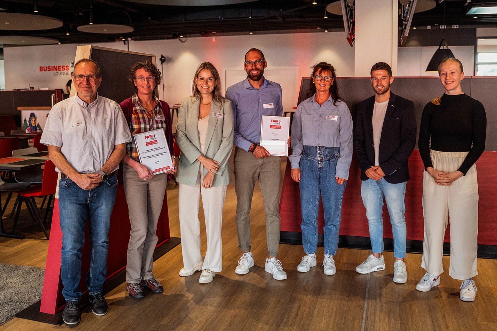 Die FAIRways Förderpreis Verleihung wurde gemeinsam mit SC-Spielerin Meret Felde und SC-U23-Kapitän Patrick Lienhard zelebriert.